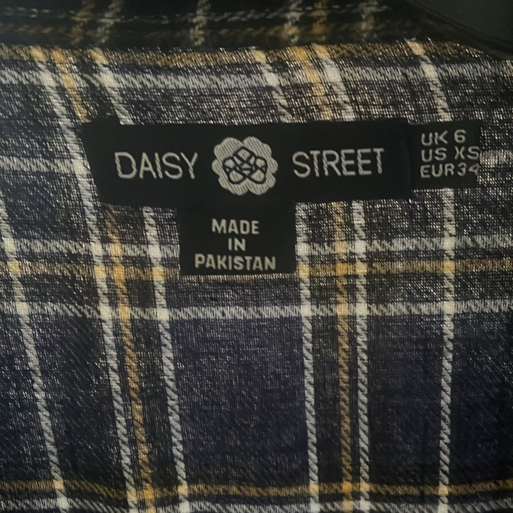 Cute Flannel - Picture 3 of 5